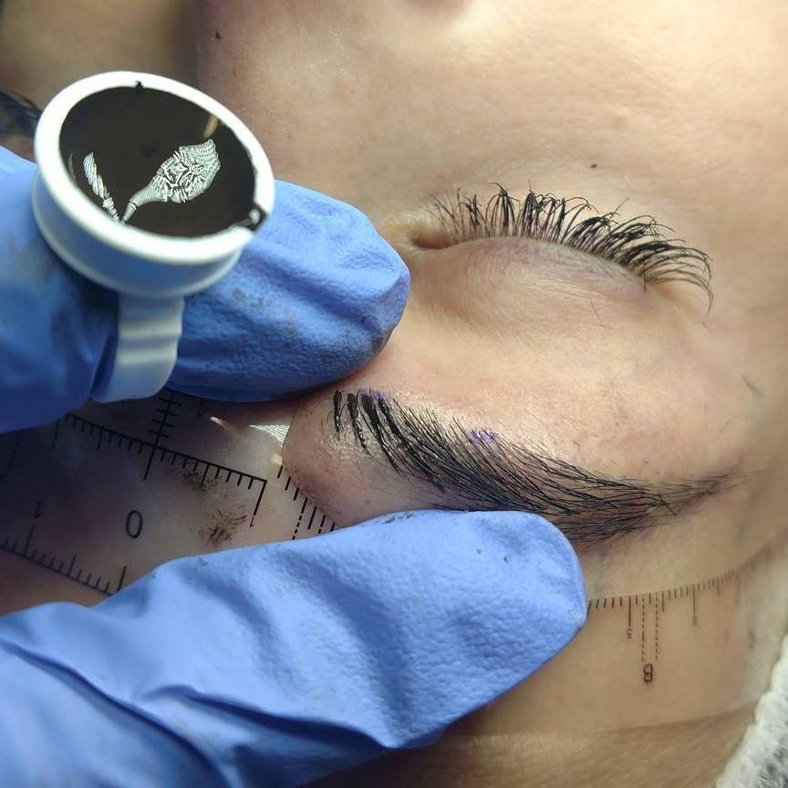 Arched By Amaris Day Spa And Classes Logo